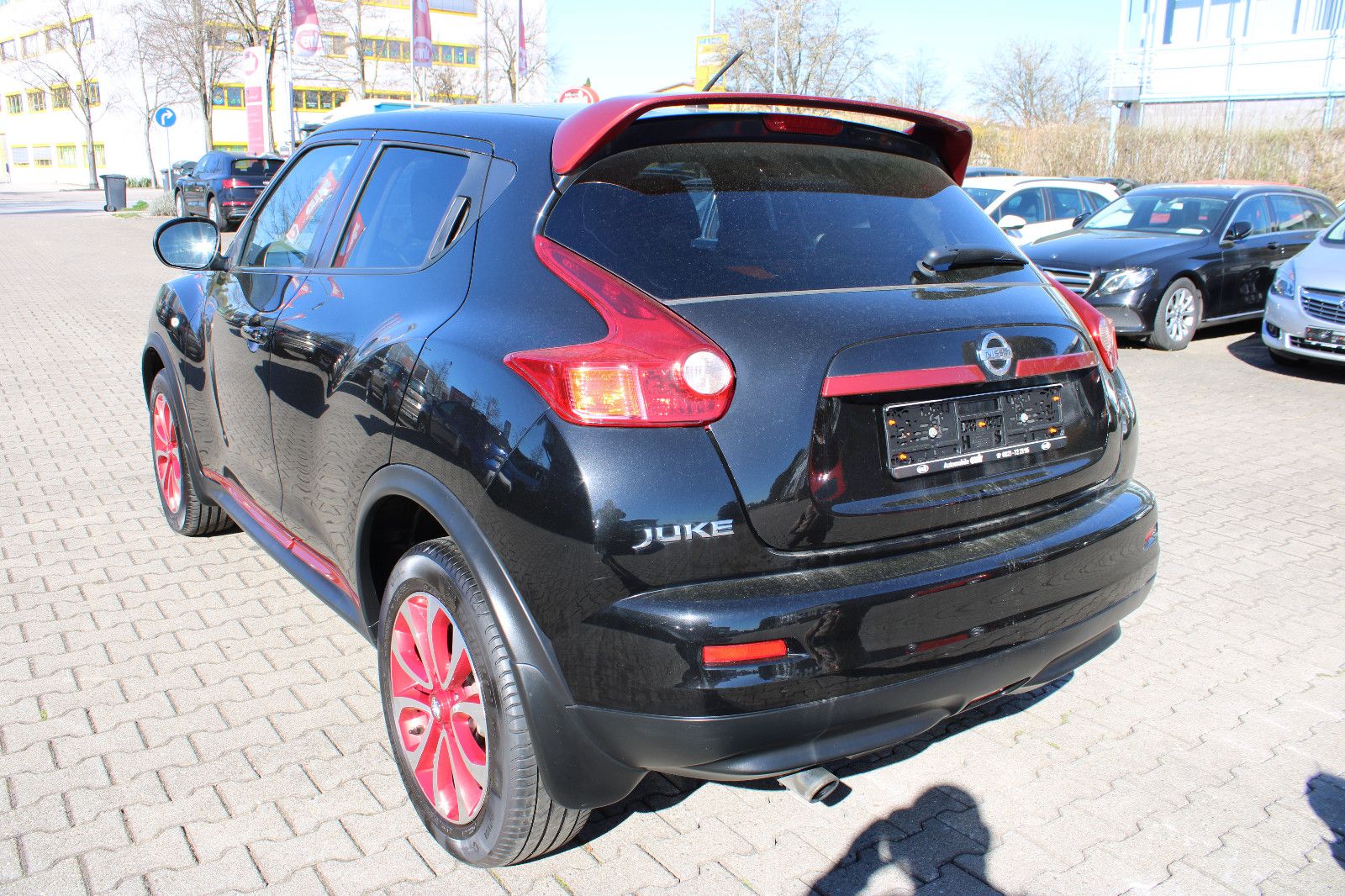 Fahrzeugabbildung Nissan Juke 1.6 DIG-T 4x2 Kamera,Navi,Klimaautom.