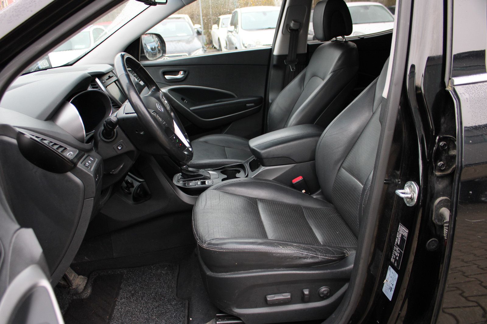 Fahrzeugabbildung Hyundai SANTA FE 2.2 CRDi Premium 4WD Automatik