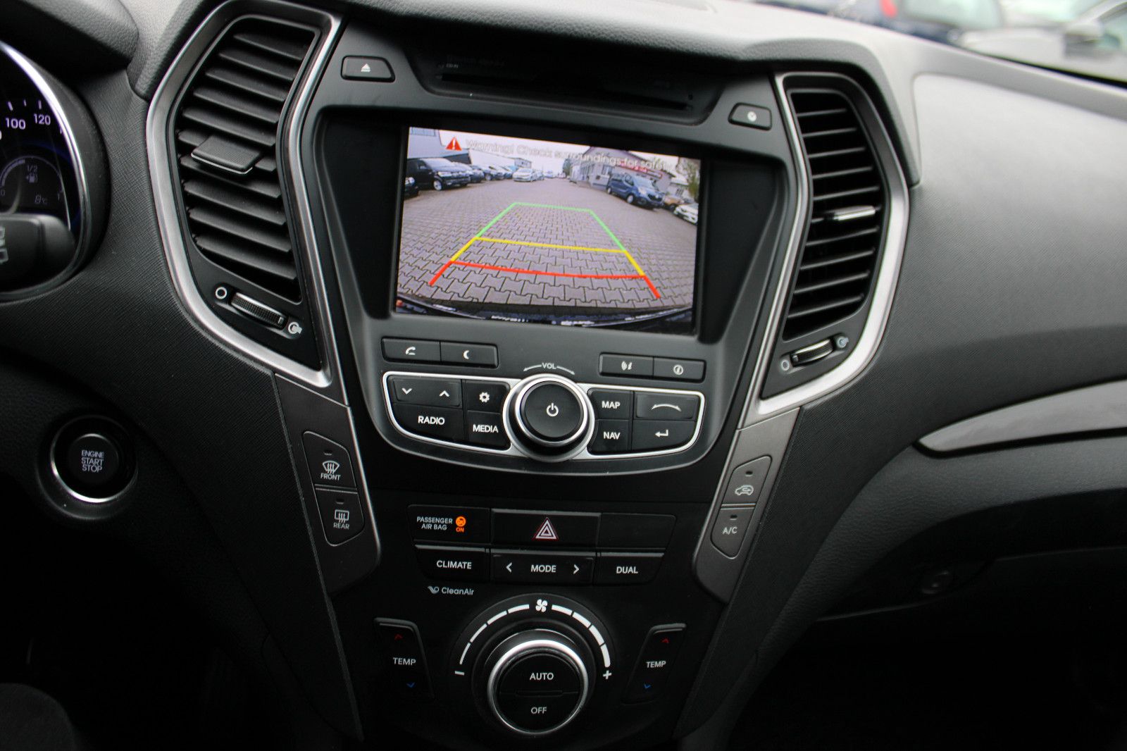 Fahrzeugabbildung Hyundai SANTA FE 2.2 CRDi Premium 4WD Automatik