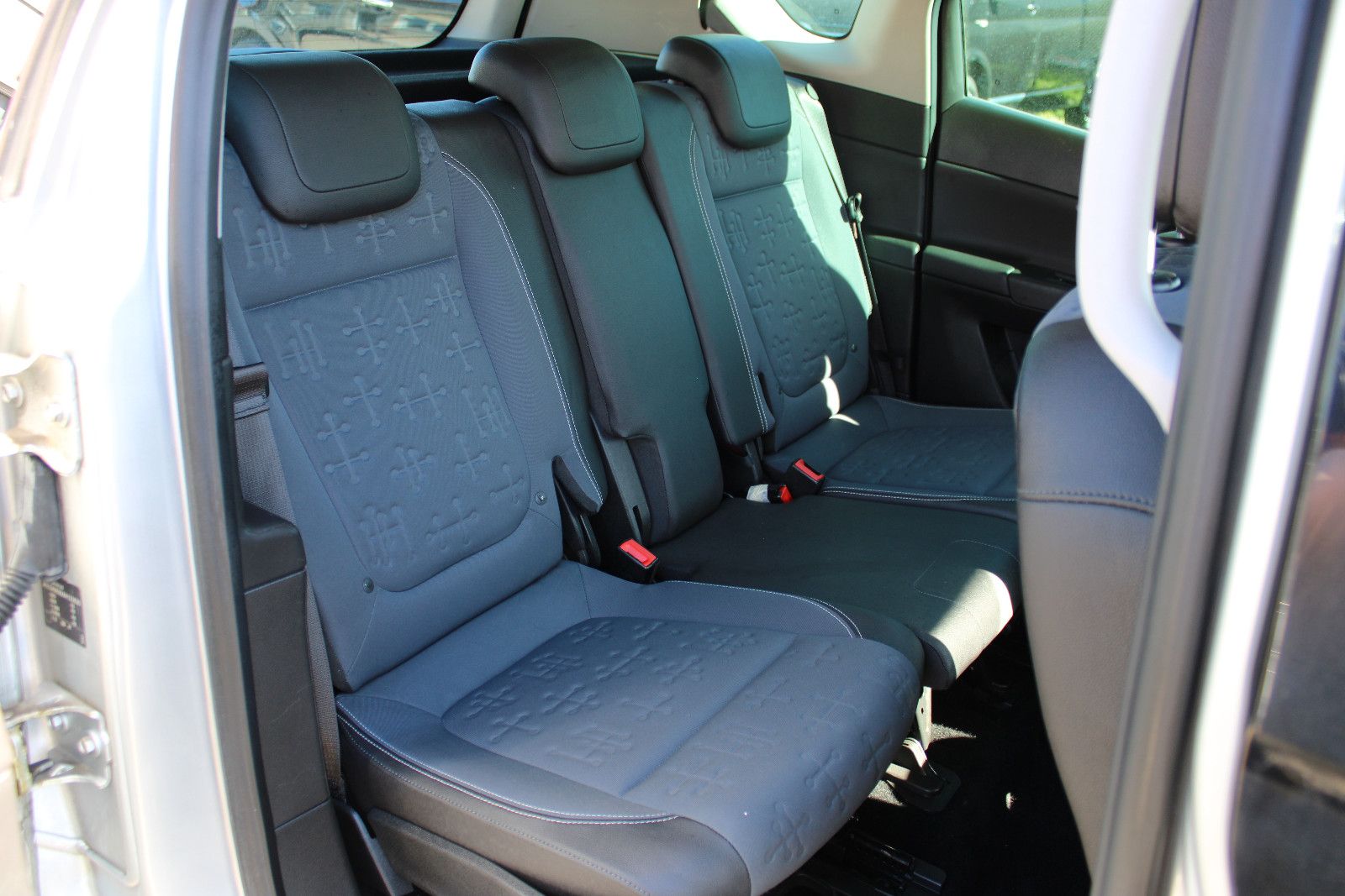 Fahrzeugabbildung Opel Meriva 1.4 INNOVATION Automatik