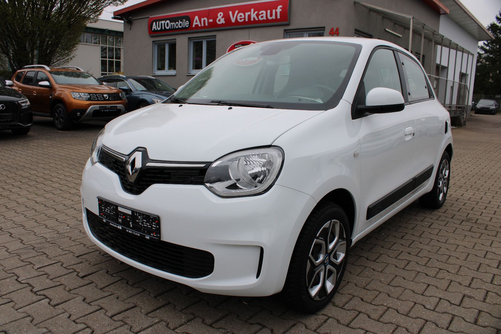 Fahrzeugabbildung Renault Twingo Electric 22KWh Apple/Android PDC,LED