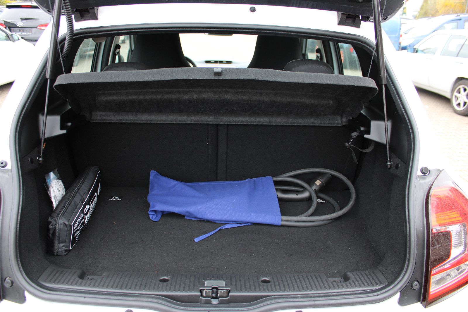 Fahrzeugabbildung Renault Twingo Electric 22KWh Apple/Android PDC,LED