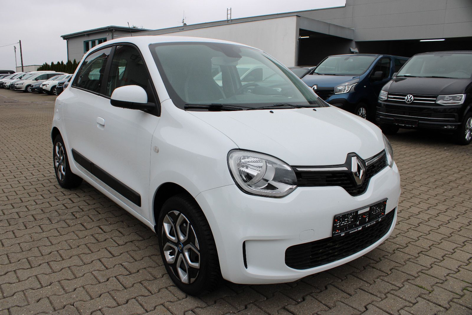 Fahrzeugabbildung Renault Twingo Electric 22KWh Apple/Android PDC,LED