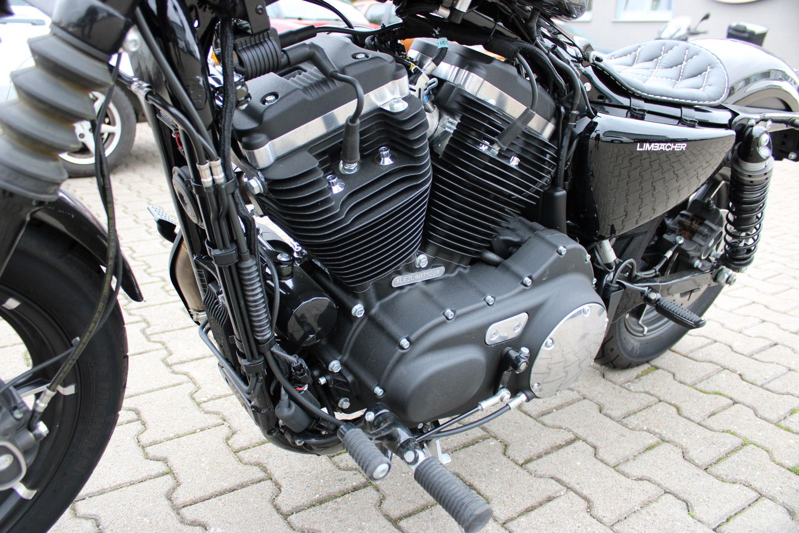 Fahrzeugabbildung Harley-Davidson Sportster 883 Iron