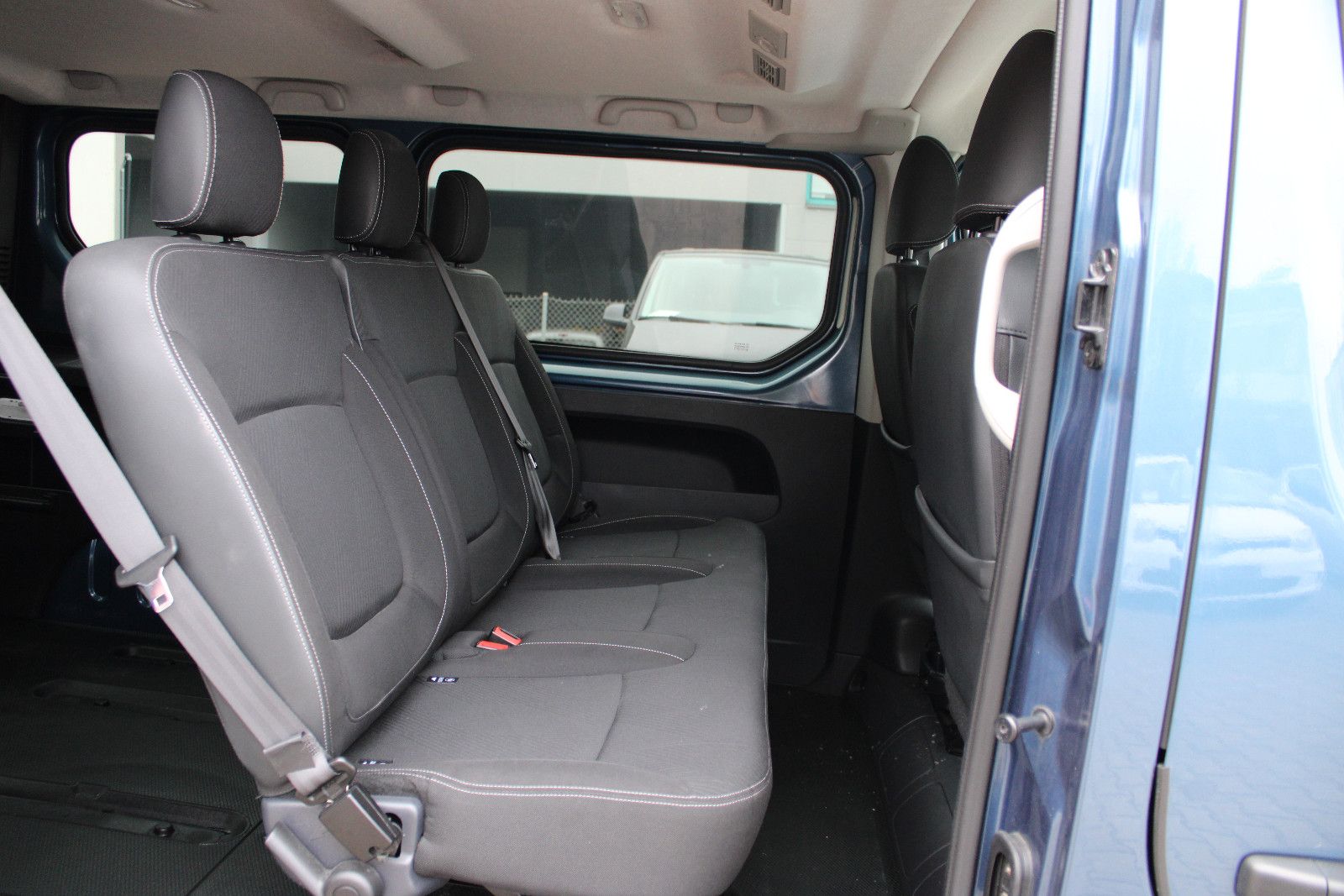 Fahrzeugabbildung Renault Trafic 5.Sitzer Navi,Kamera,SHZ,AHK
