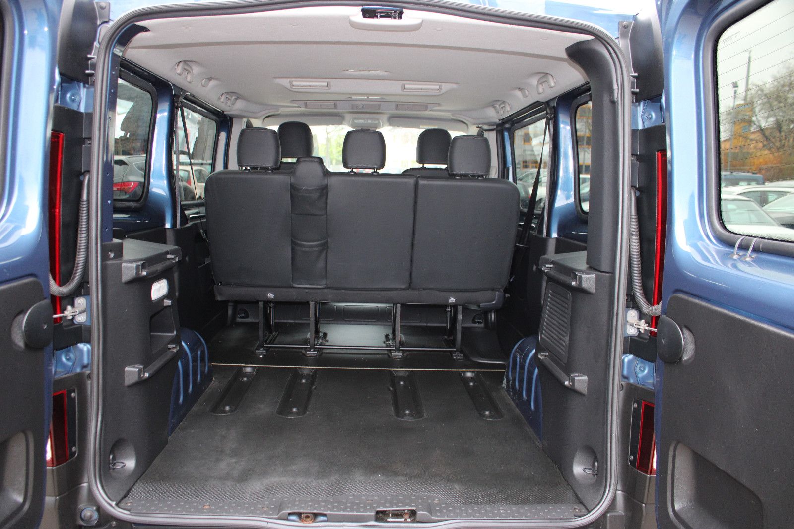 Fahrzeugabbildung Renault Trafic 5.Sitzer Navi,Kamera,SHZ,AHK