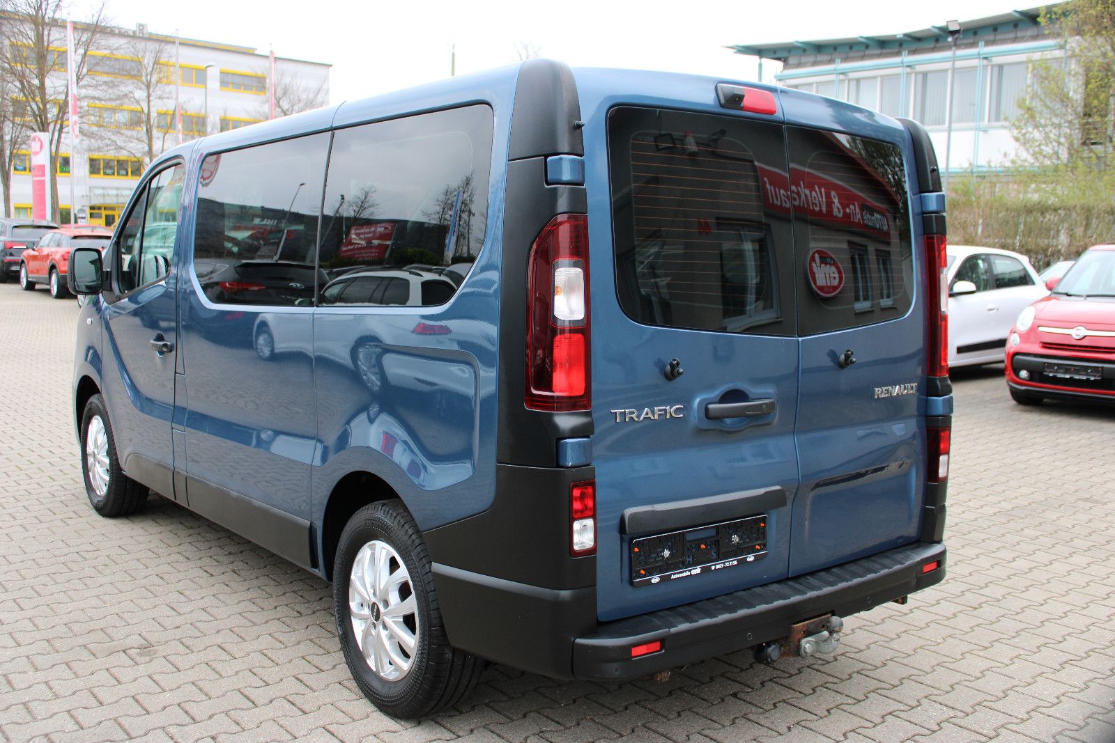 Fahrzeugabbildung Renault Trafic 5.Sitzer Navi,Kamera,SHZ,AHK