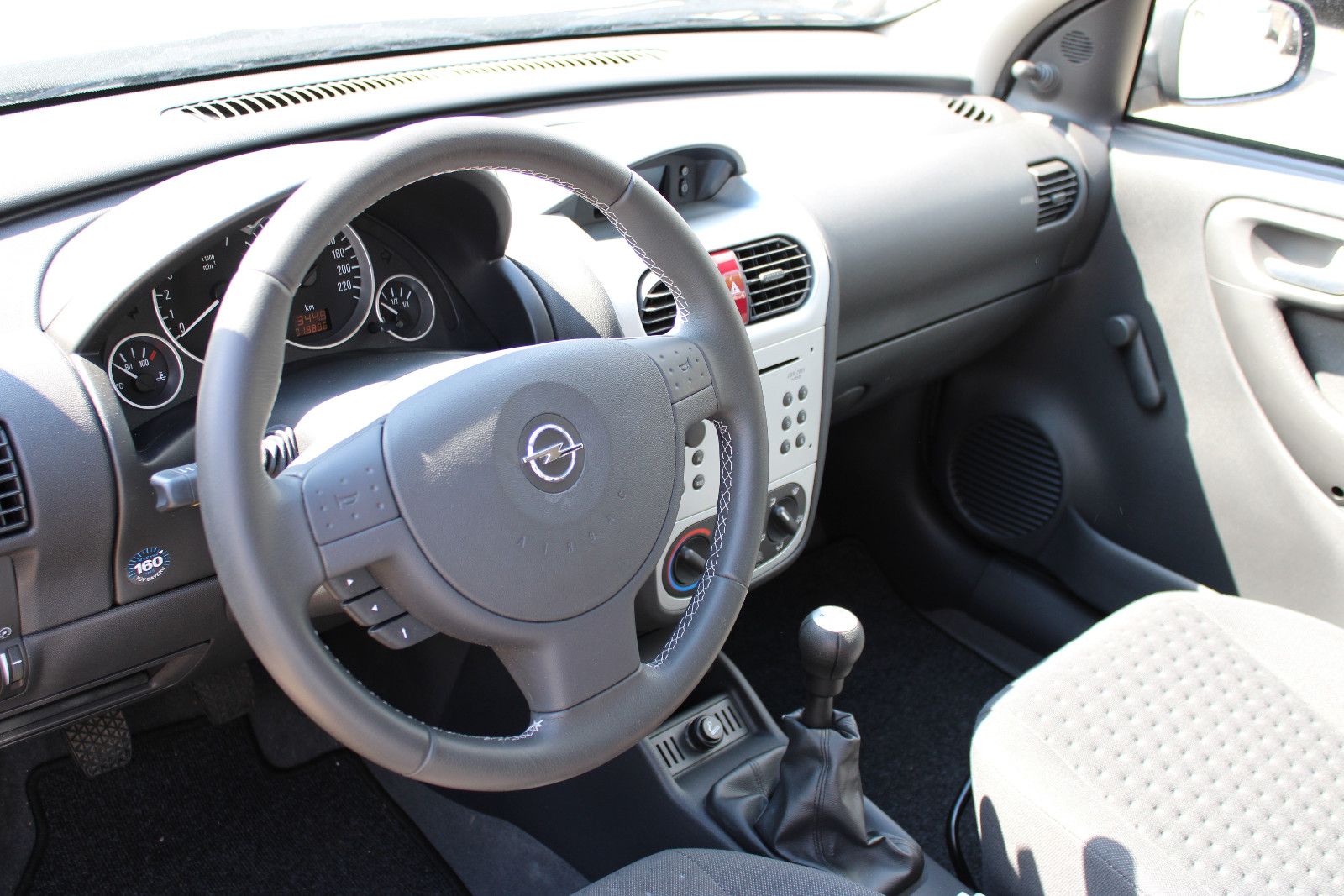 Fahrzeugabbildung Opel Corsa 1.2 16V Njoy Klima 1.Hand erst 19'000Km