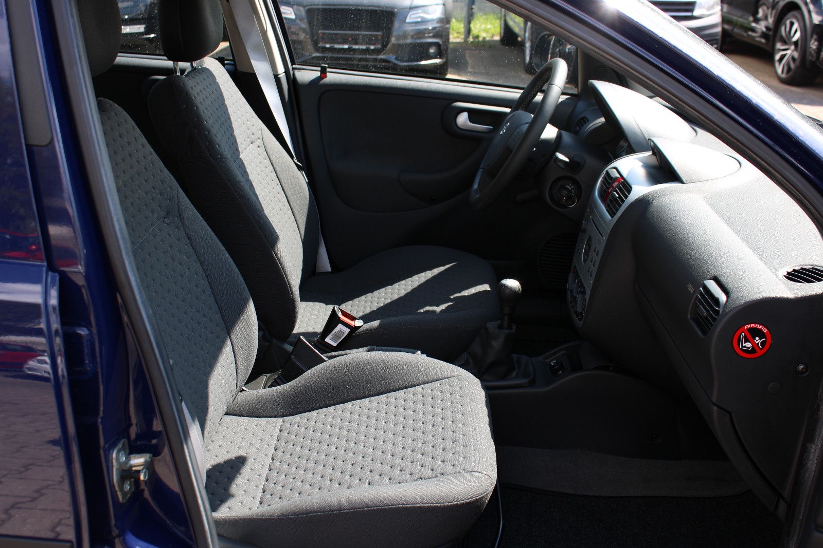 Fahrzeugabbildung Opel Corsa 1.2 16V Njoy Klima 1.Hand erst 19'000Km