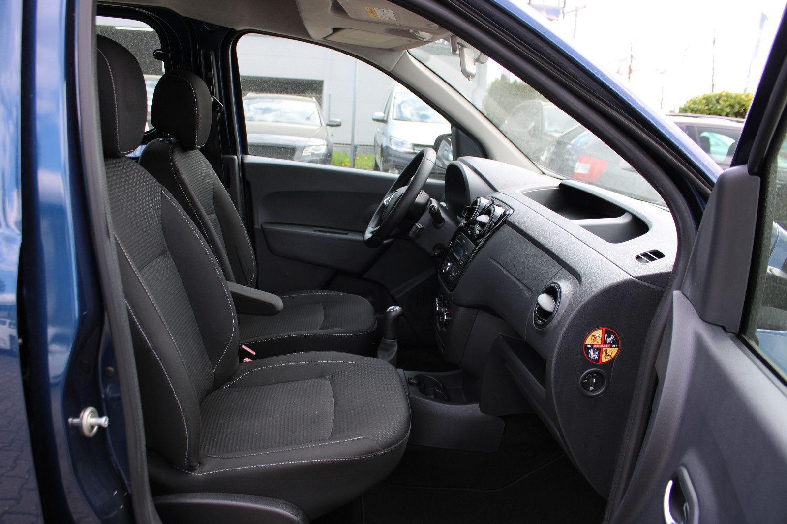 Fahrzeugabbildung Dacia Dokker 1.6 SCe 100