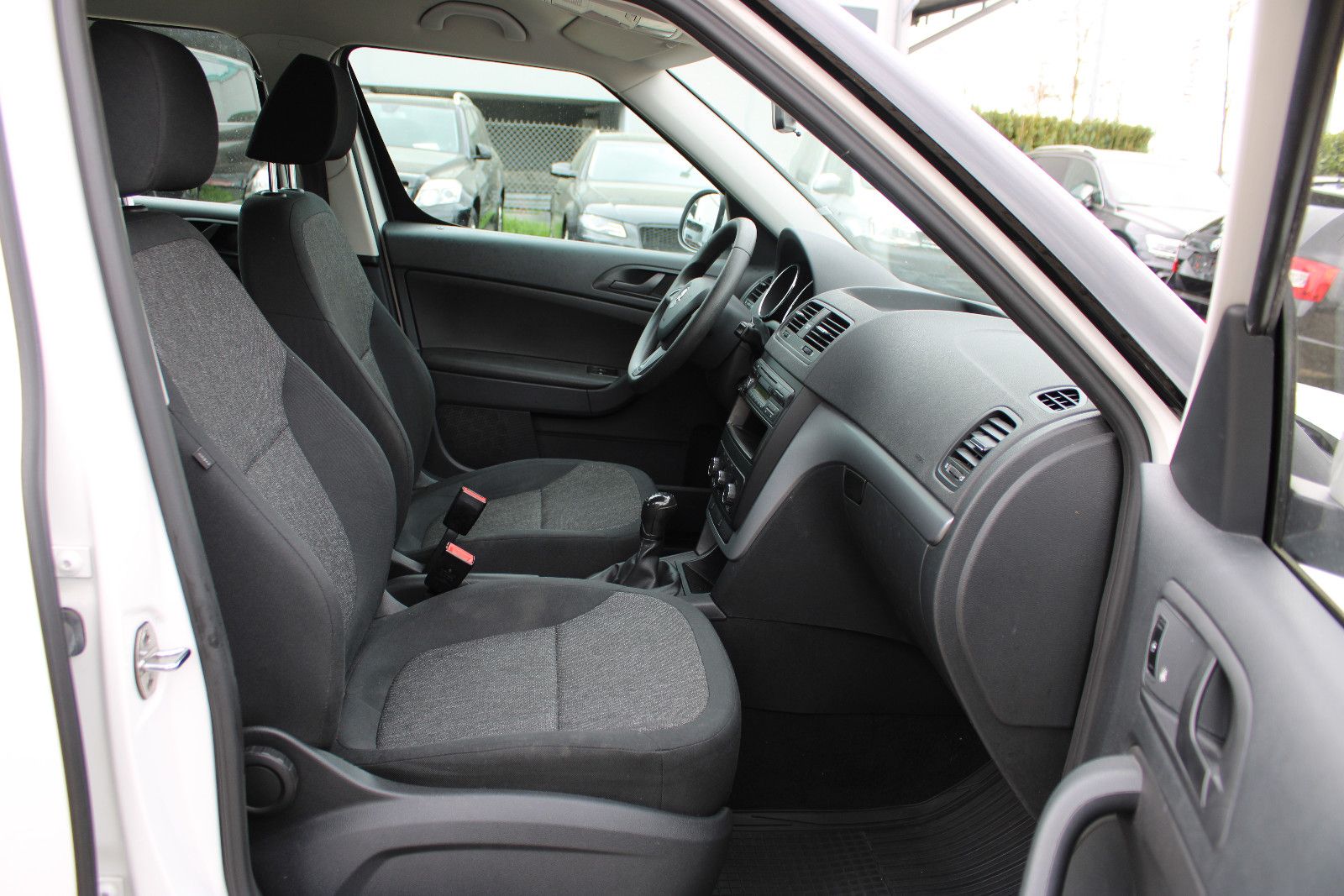 Fahrzeugabbildung SKODA Yeti 1.2 TSI 1.Hand