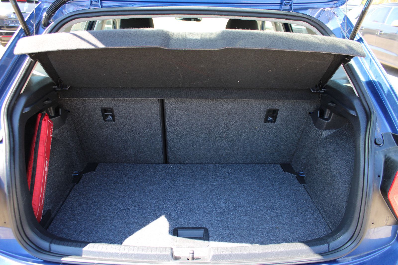 Fahrzeugabbildung Volkswagen Polo 1.0 TSI  DSG PDC,Kamera,LED,SHZ