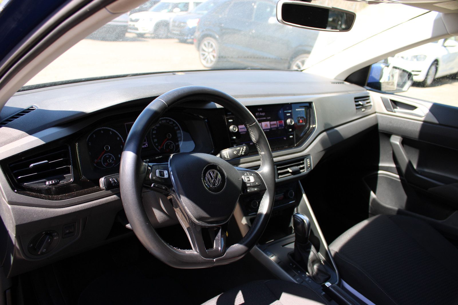 Fahrzeugabbildung Volkswagen Polo 1.0 TSI  DSG PDC,Kamera,LED,SHZ