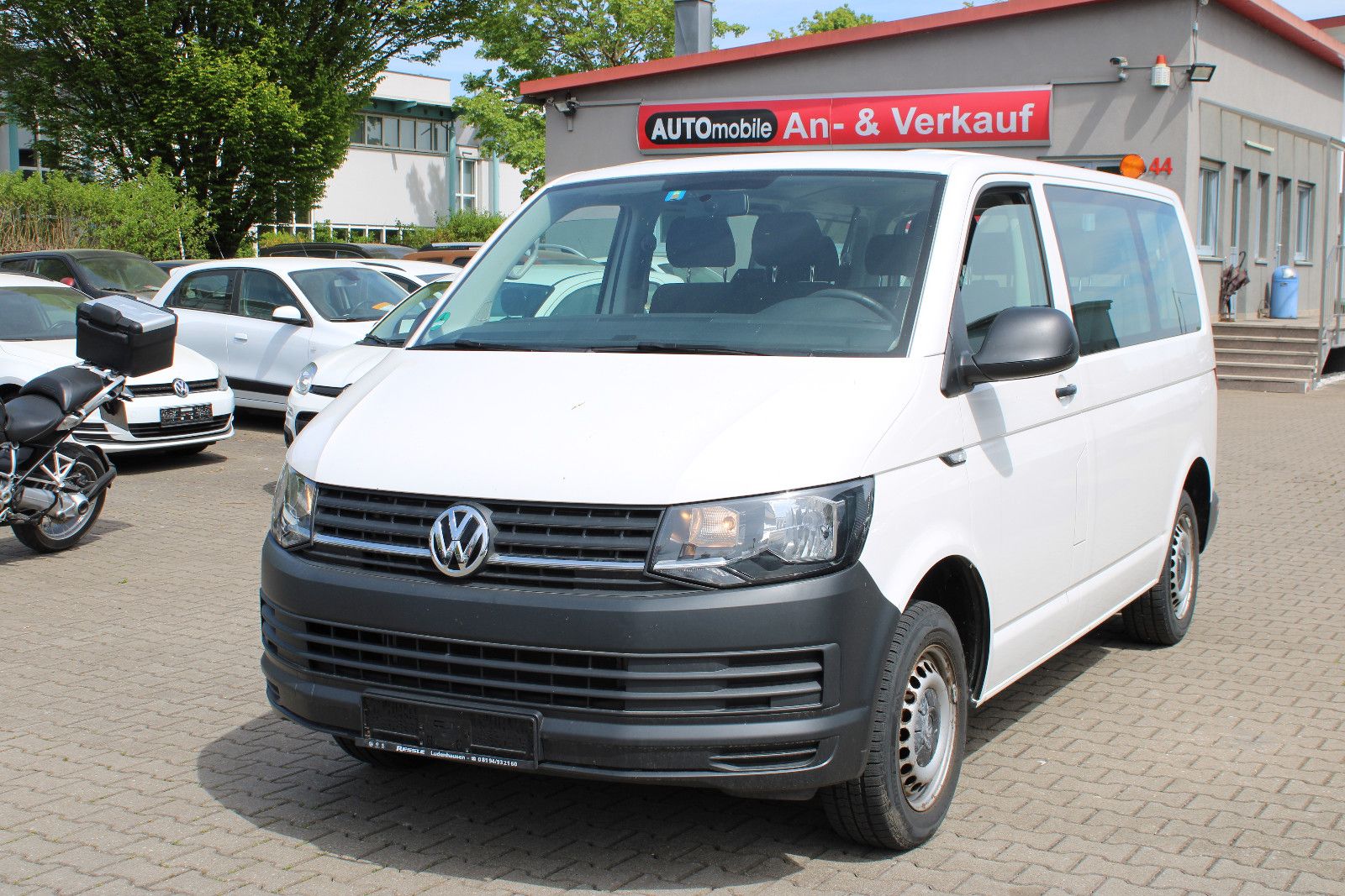Fahrzeugabbildung Volkswagen T6 Transporter Kasten-Kombi Kombi