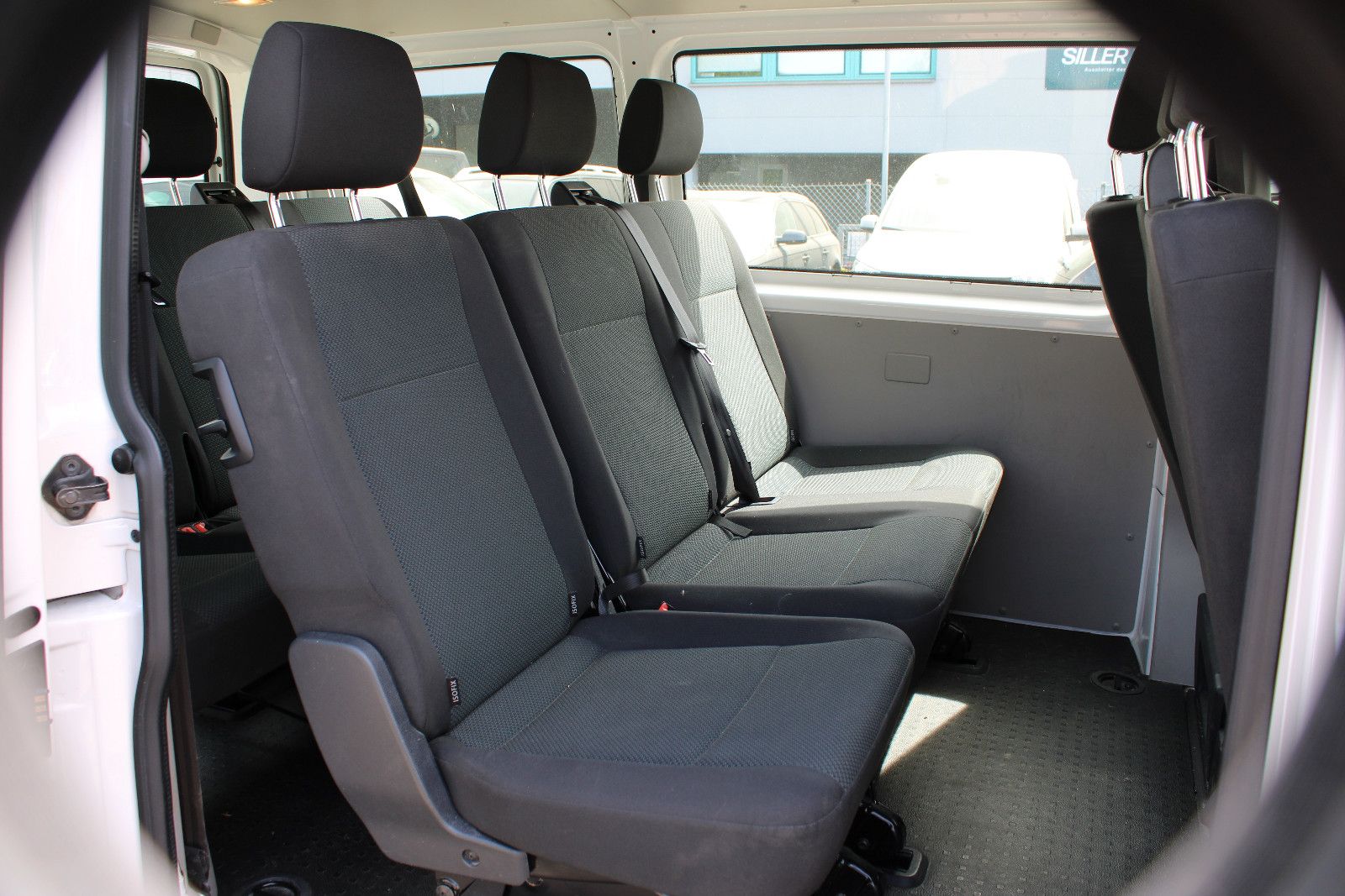 Fahrzeugabbildung Volkswagen T6 Transporter Kasten-Kombi Kombi