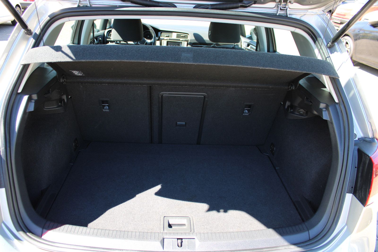 Fahrzeugabbildung Volkswagen Golf 1.4 TSI DSG Klimaautom, PDC