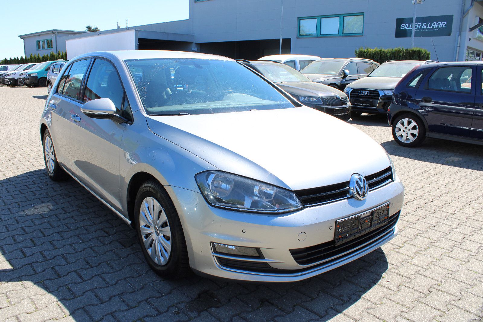 Fahrzeugabbildung Volkswagen Golf 1.4 TSI DSG Klimaautom, PDC