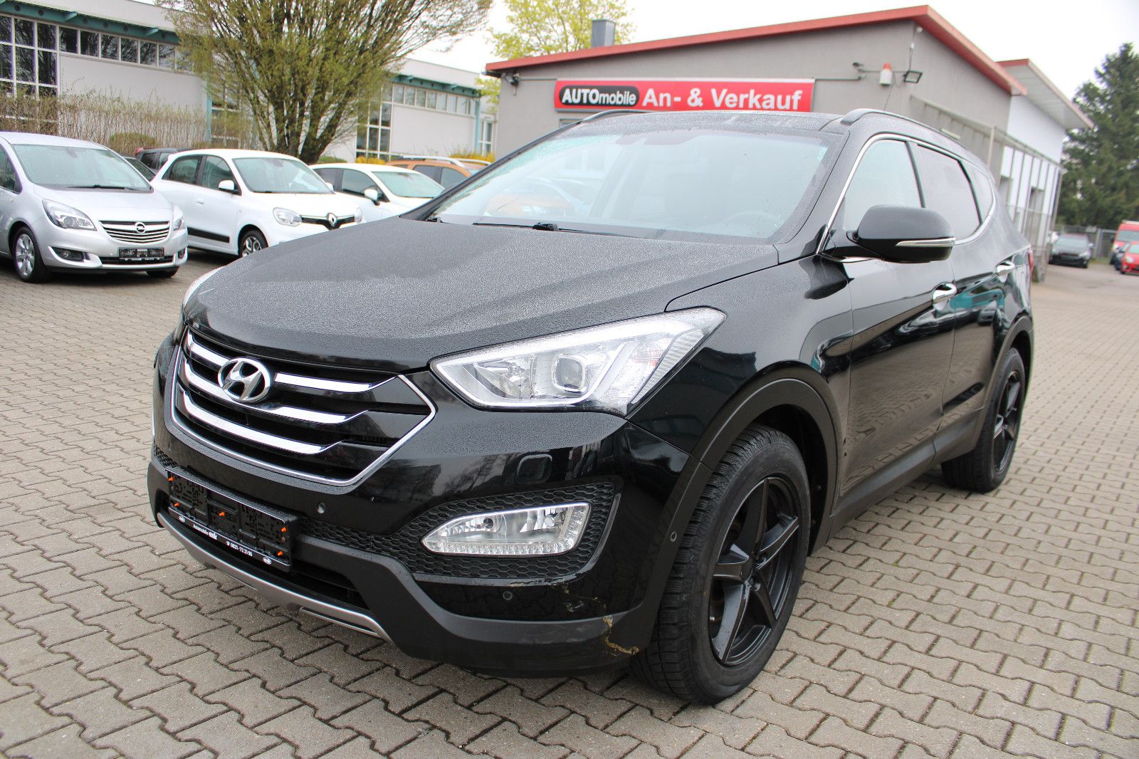 Fahrzeugabbildung Hyundai SANTA FE 2.2 CRDi Premium 4WD Automatik