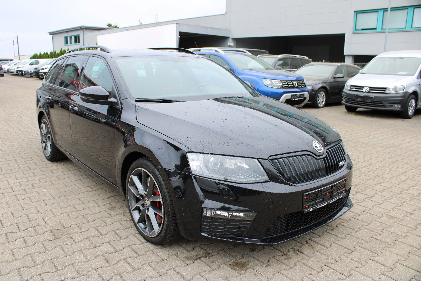 Fahrzeugabbildung SKODA Octavia 2.0 TSI RS Combi Navi,PDC,Xenon,SHZ
