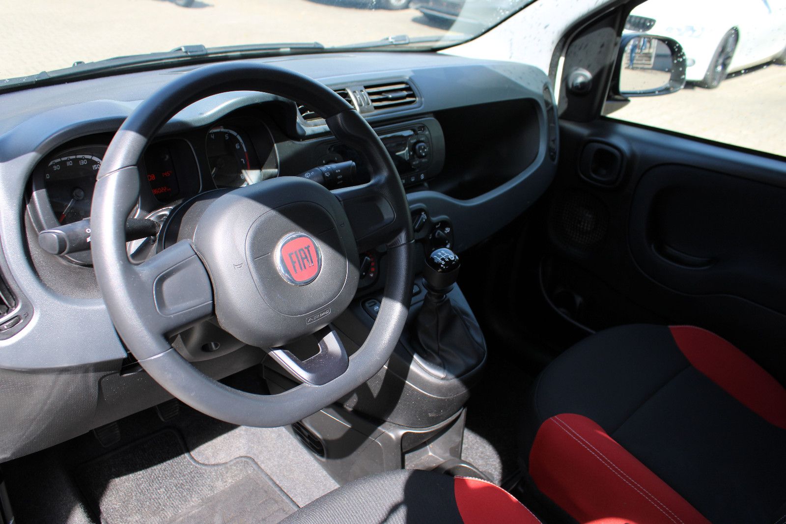 Fahrzeugabbildung Fiat Panda 1.2 Klima TÜV neu
