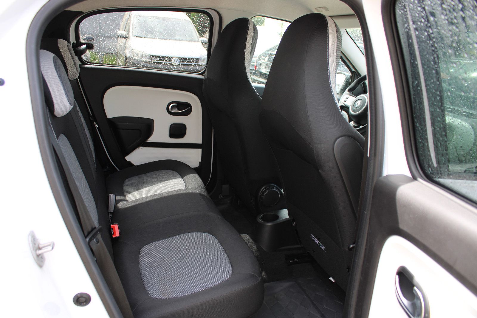 Fahrzeugabbildung Renault Twingo SCe 65 Klima,PDC,Bluetooth