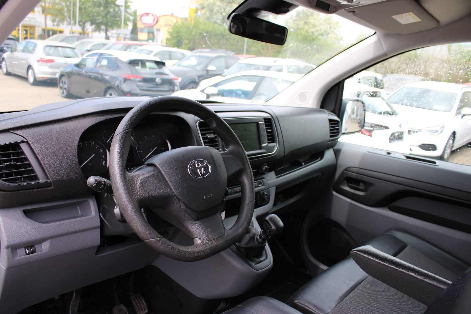 Fahrzeugabbildung Toyota Proace Meister L1 3.Sitzer Kamera,PDC.