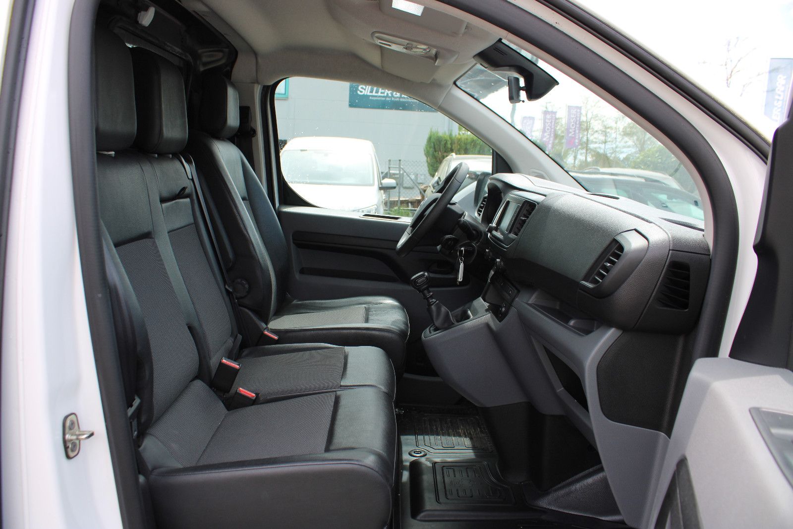 Fahrzeugabbildung Toyota Proace Meister L1 3.Sitzer Kamera,PDC.