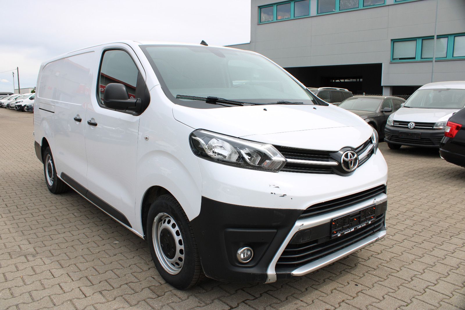 Fahrzeugabbildung Toyota Proace Meister L2 Kamera,Navi,Apple,Android,Klim