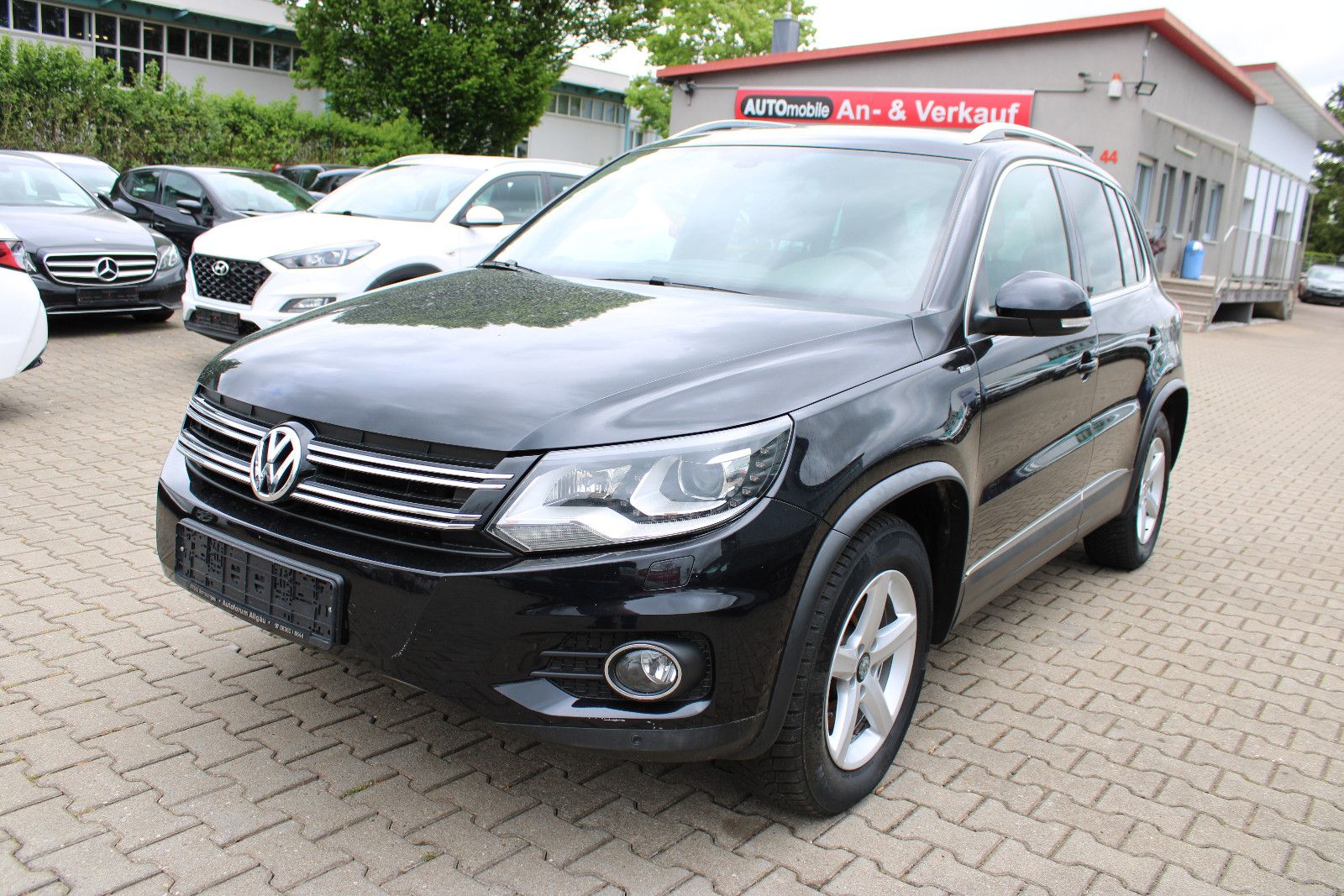 Fahrzeugabbildung Volkswagen Tiguan 2.0 TDI DSG 4M CUP Track & Style