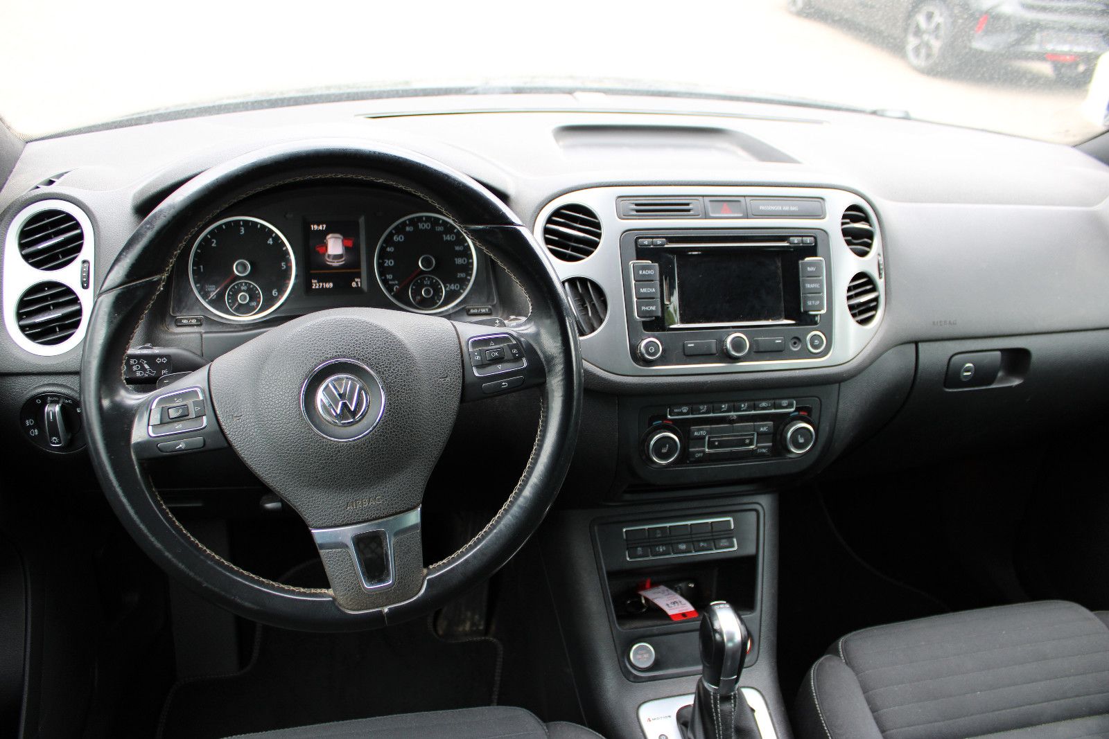 Fahrzeugabbildung Volkswagen Tiguan 2.0 TDI DSG 4M CUP Track & Style