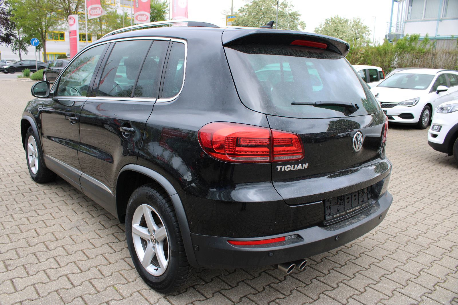 Fahrzeugabbildung Volkswagen Tiguan 2.0 TDI DSG 4M CUP Track & Style