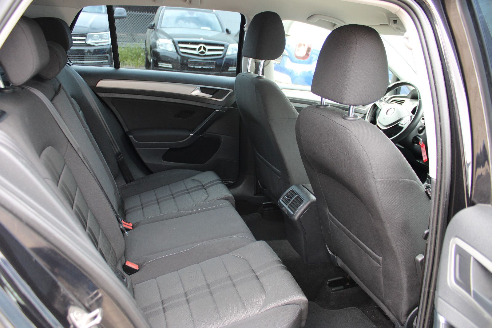 Fahrzeugabbildung Volkswagen Golf 1.6 TDI PDC,SHZ,Klimaautom.