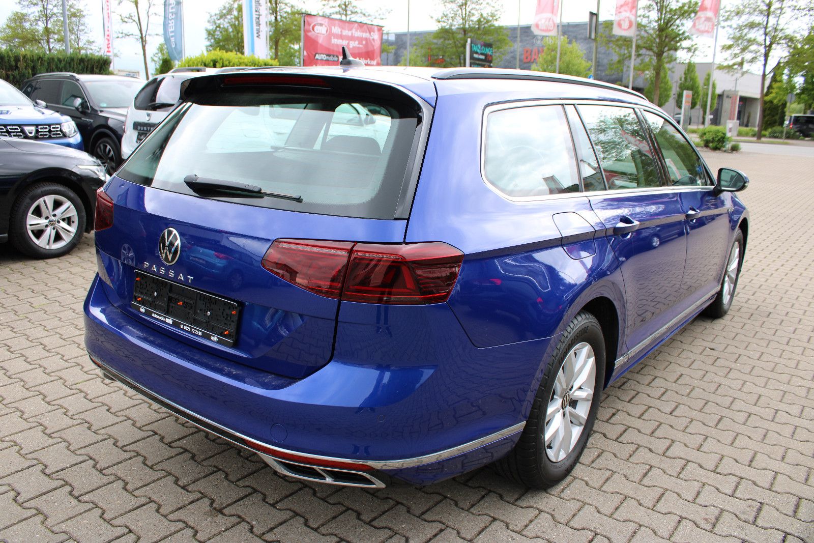 Fahrzeugabbildung Volkswagen Passat Variant 1.5 TSI OPF DSG  R-Line Kamer,AHK