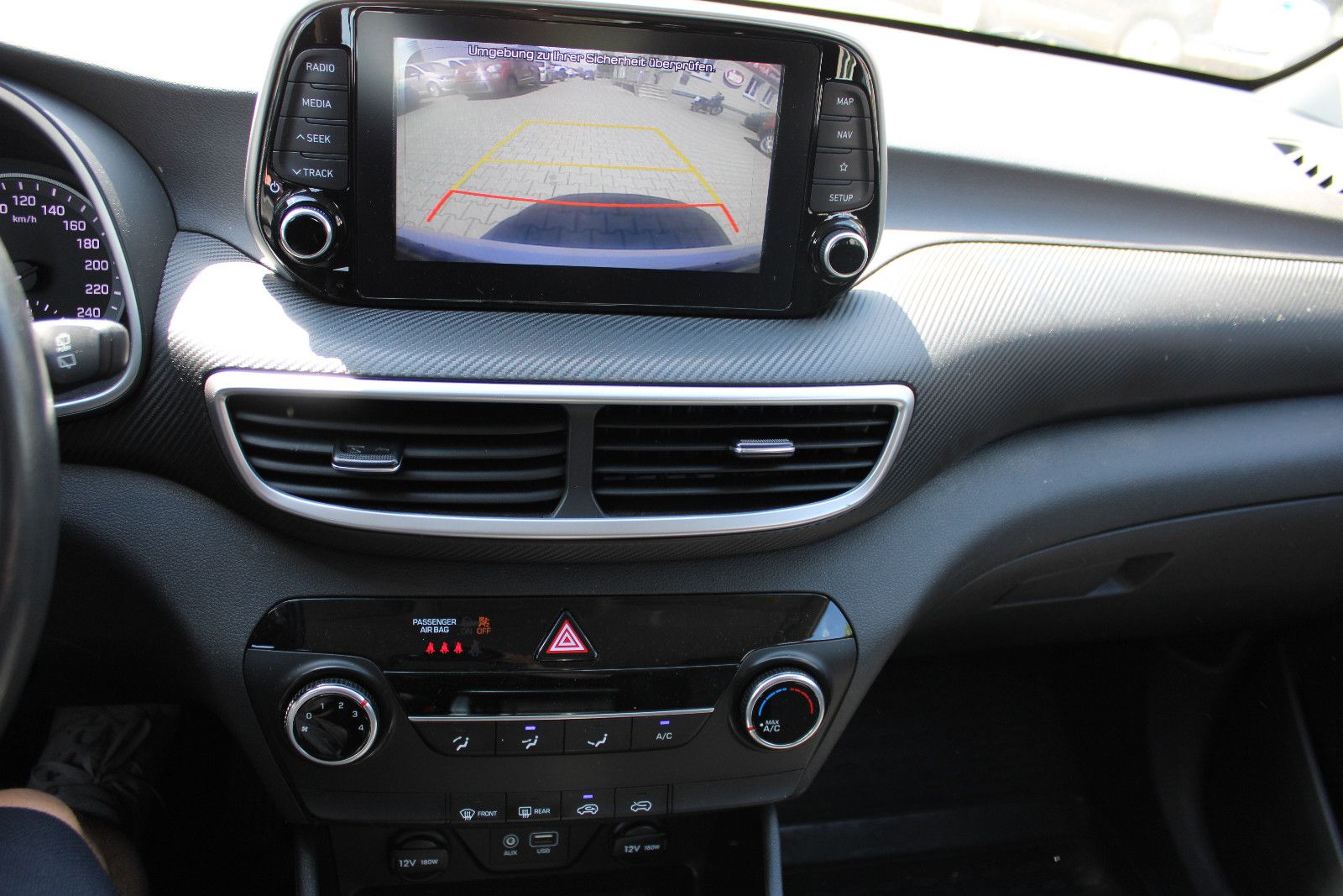Fahrzeugabbildung Hyundai TUCSON 1.6 CRDi DCT Style 2WD