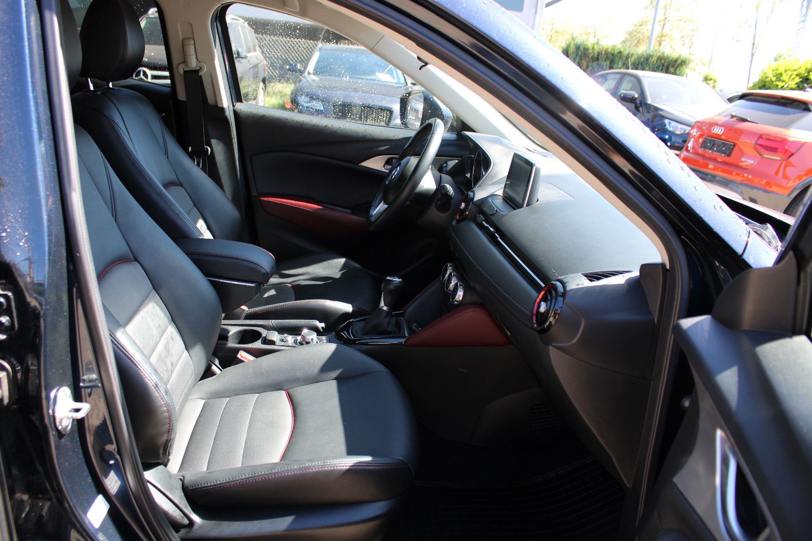 Fahrzeugabbildung Mazda CX-3 1.5 SKYACTIV-D  Navi,PDC,Kamera,Leder,HeadU