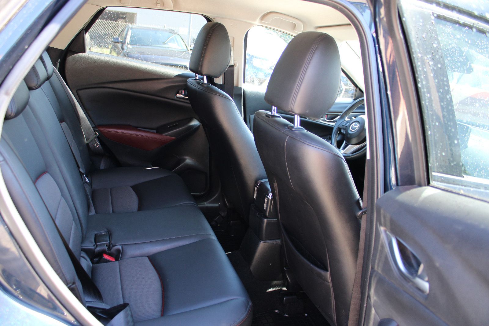 Fahrzeugabbildung Mazda CX-3 1.5 SKYACTIV-D  Navi,PDC,Kamera,Leder,HeadU