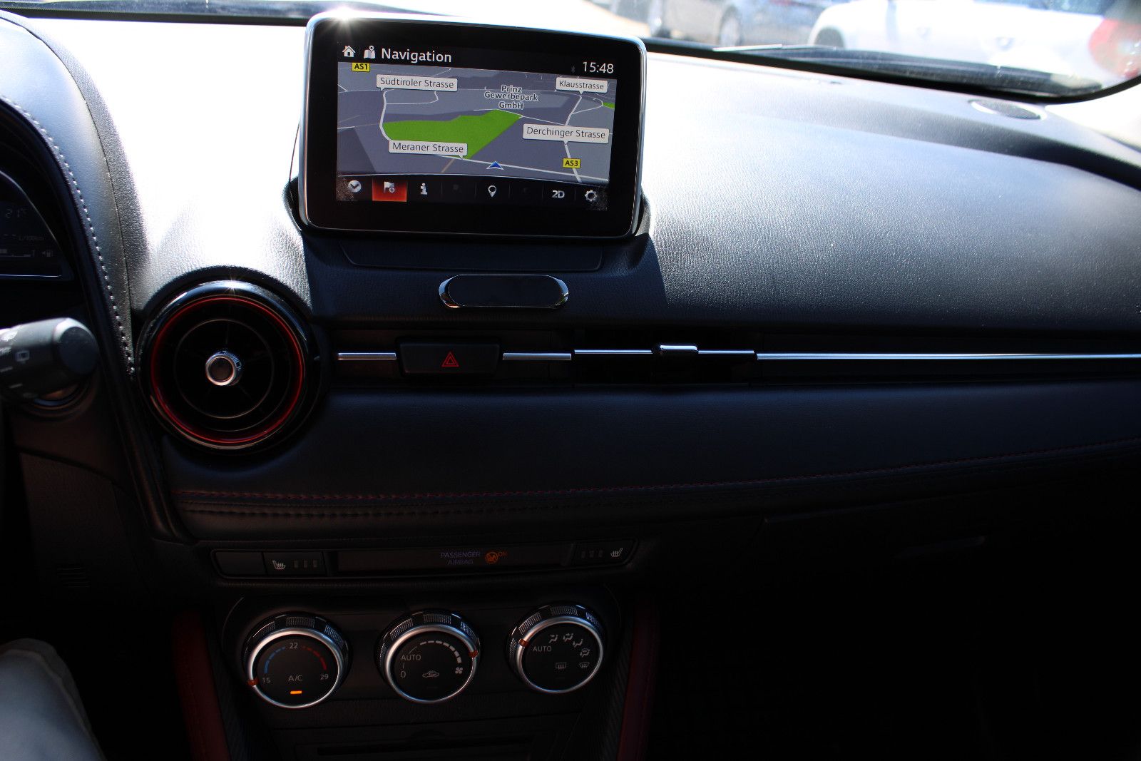 Fahrzeugabbildung Mazda CX-3 1.5 SKYACTIV-D  Navi,PDC,Kamera,Leder,HeadU
