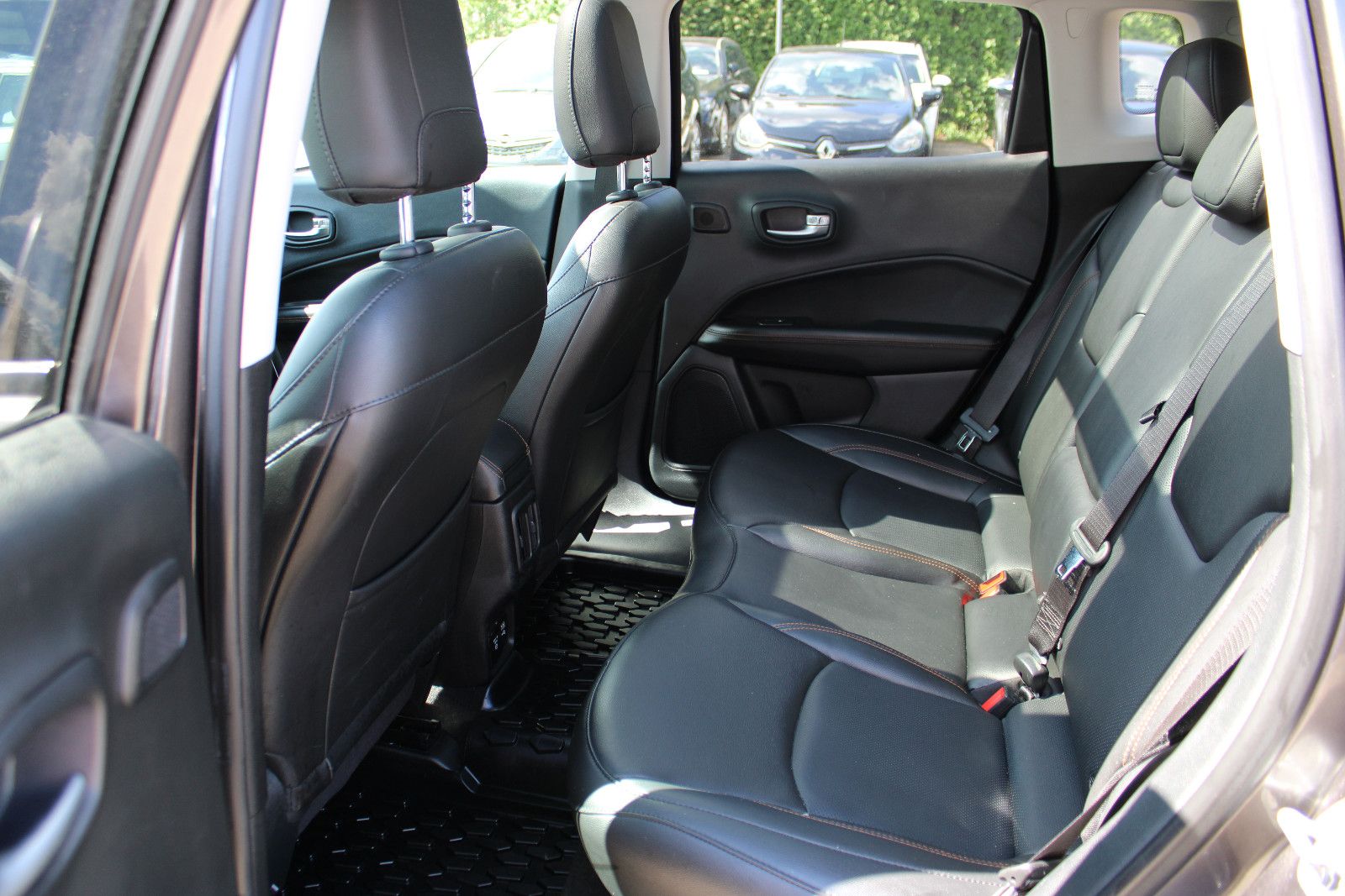 Fahrzeugabbildung Jeep Compass 1.4 MultiAir Limited 4x4 Auto