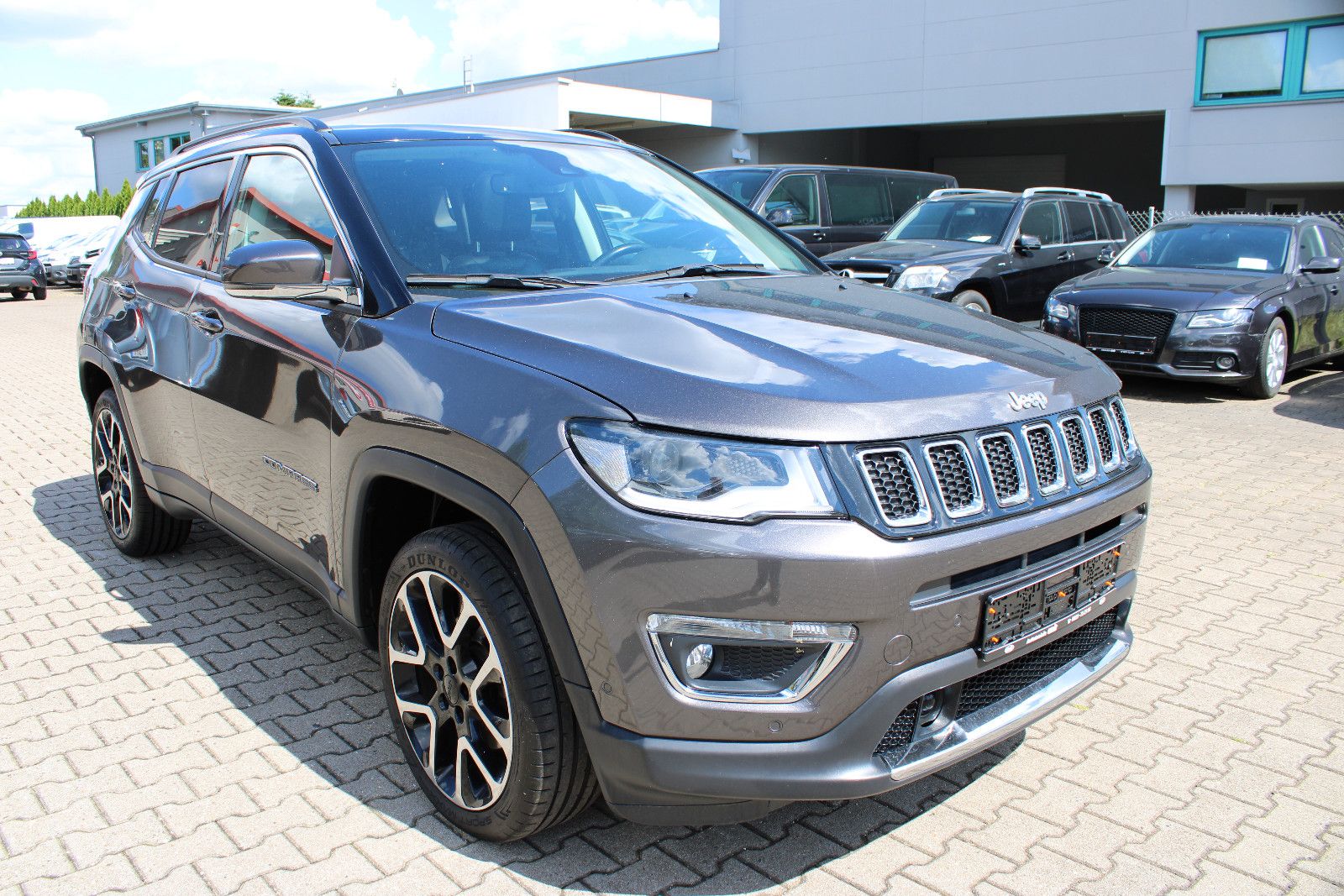 Fahrzeugabbildung Jeep Compass 1.4 MultiAir Limited 4x4 Auto