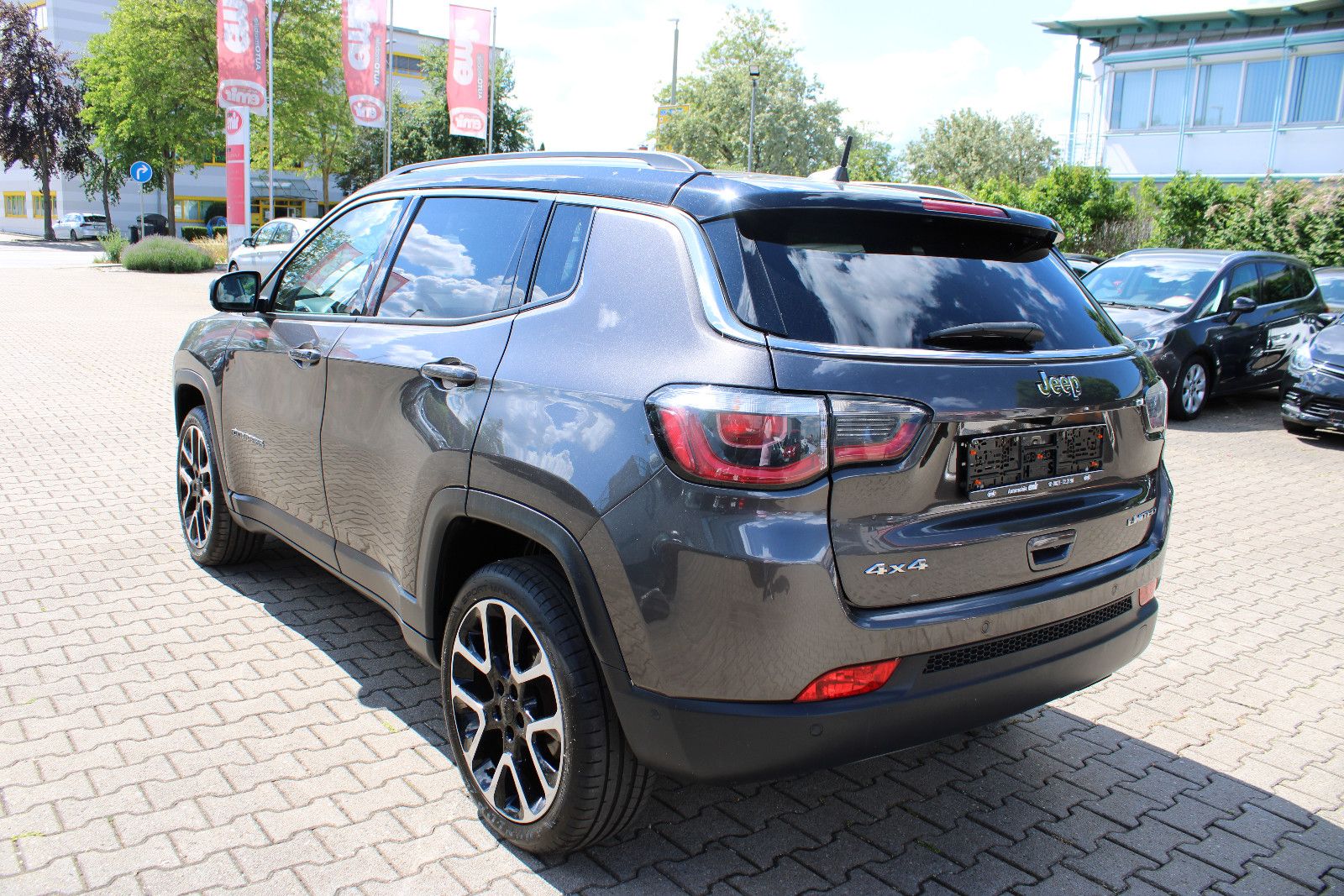 Fahrzeugabbildung Jeep Compass 1.4 MultiAir Limited 4x4 Auto