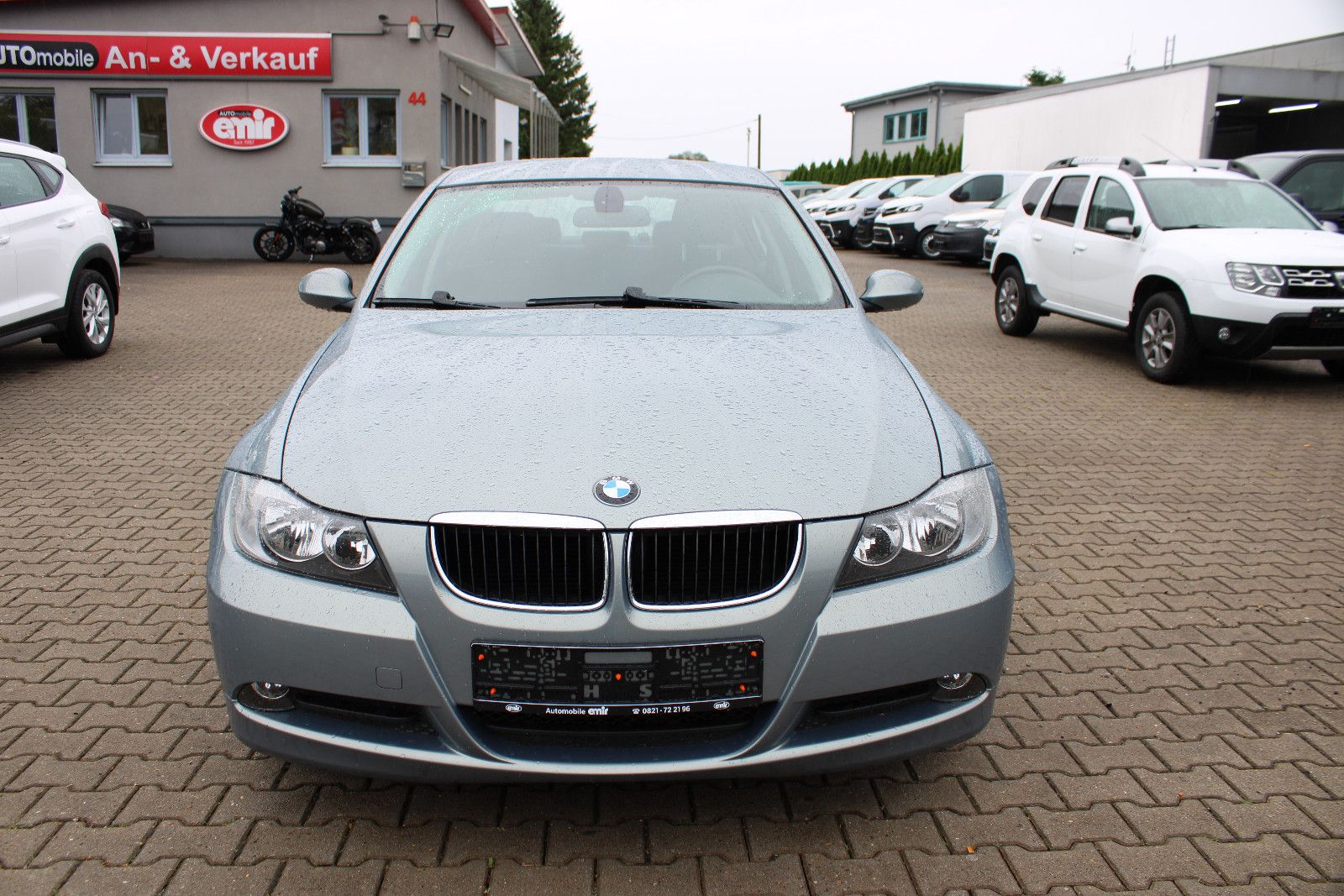 Fahrzeugabbildung BMW 318i Klimaautom. PDC Tüv neu.