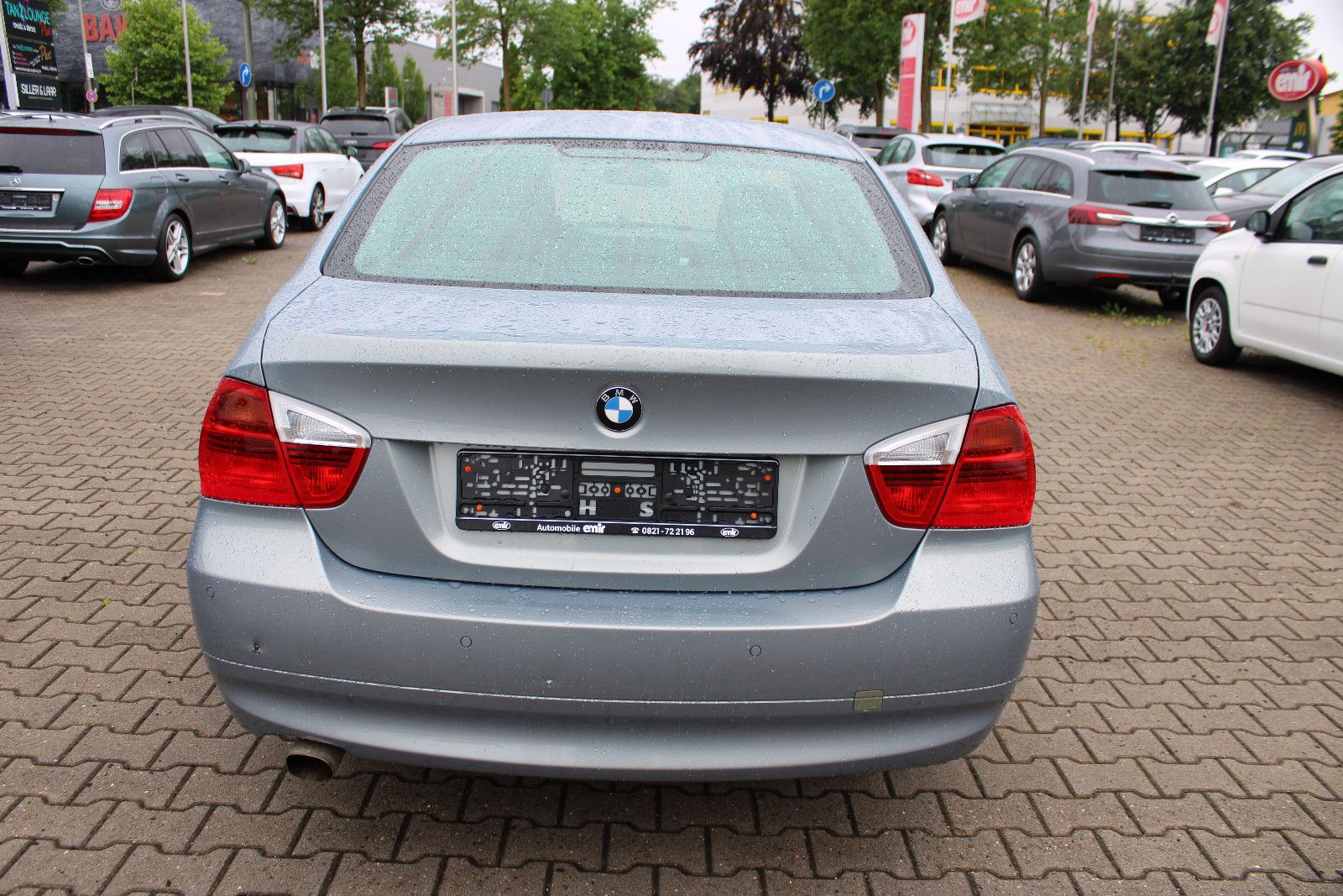 Fahrzeugabbildung BMW 318i Klimaautom. PDC Tüv neu.
