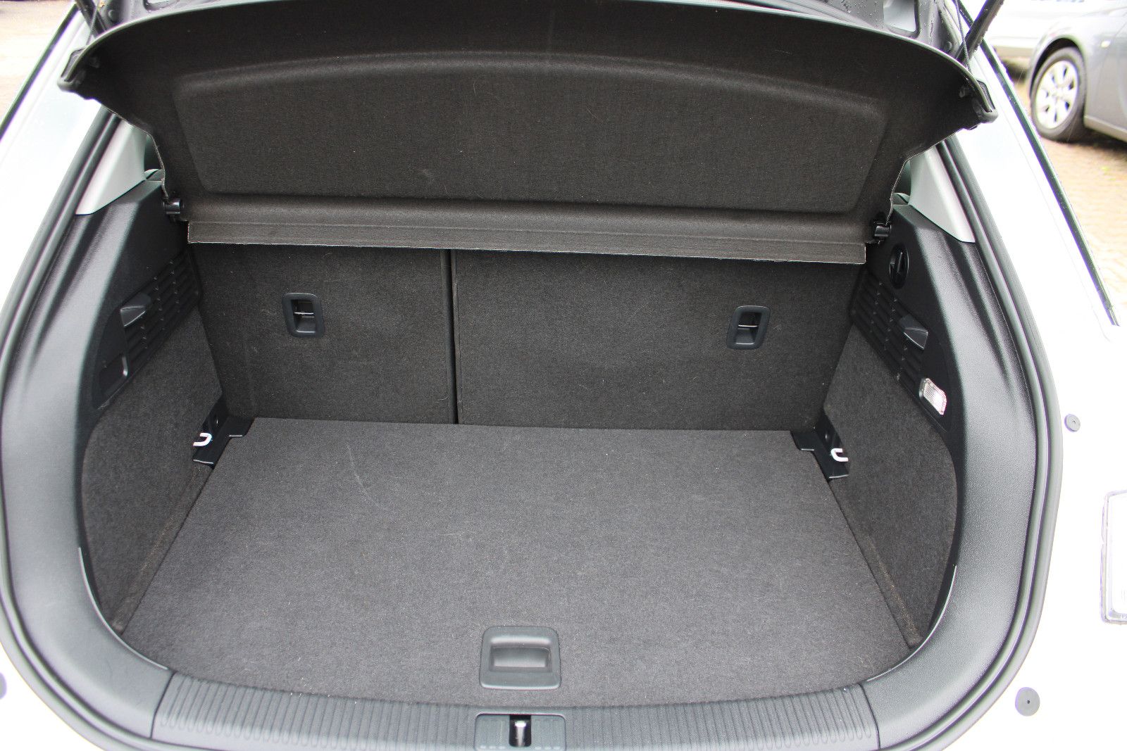 Fahrzeugabbildung Audi A1 1.4 TFSI S line Edition Sportback Navi,PDC,Xe
