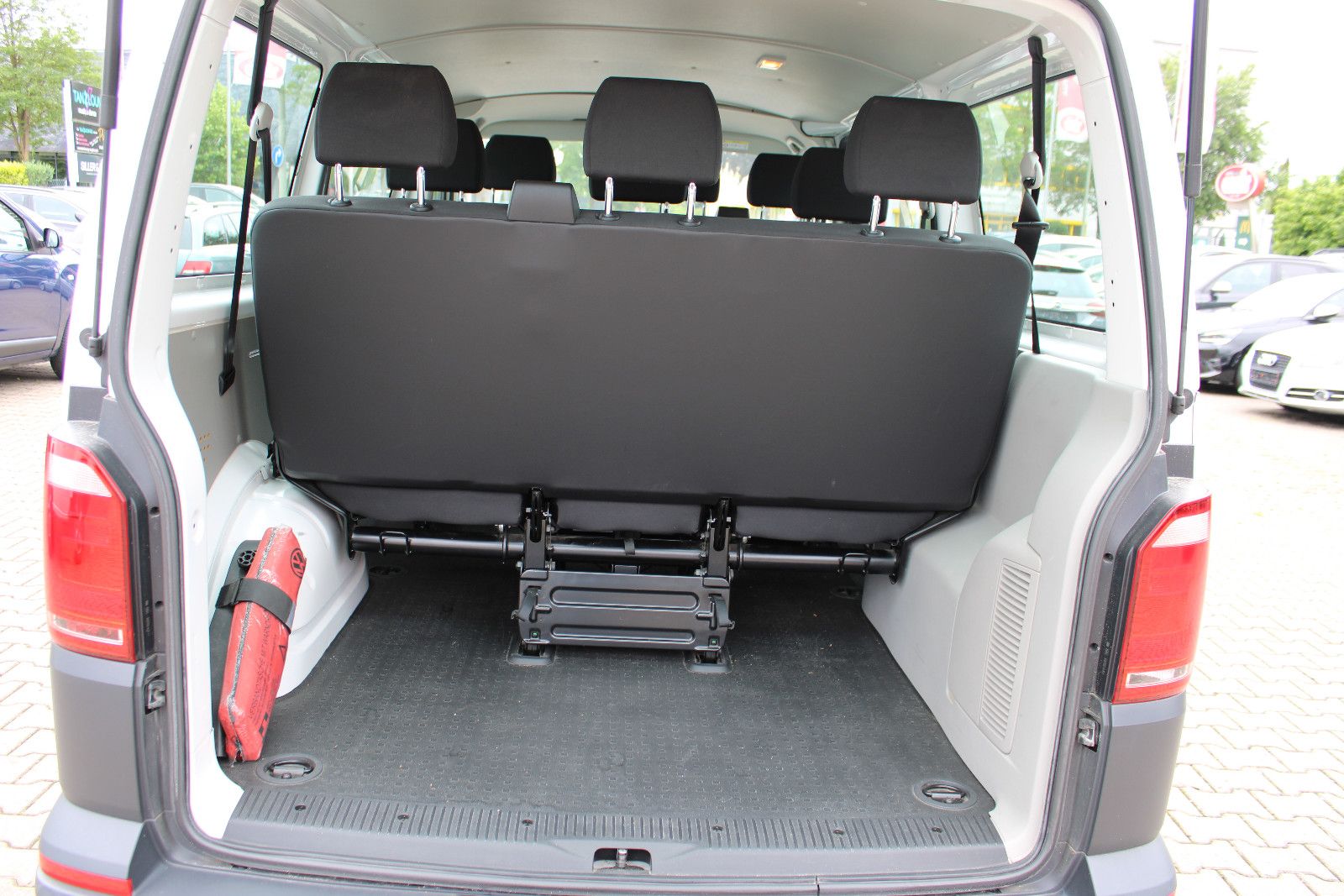 Fahrzeugabbildung Volkswagen T6 Transporter 9.Sitzer Klima,PDC