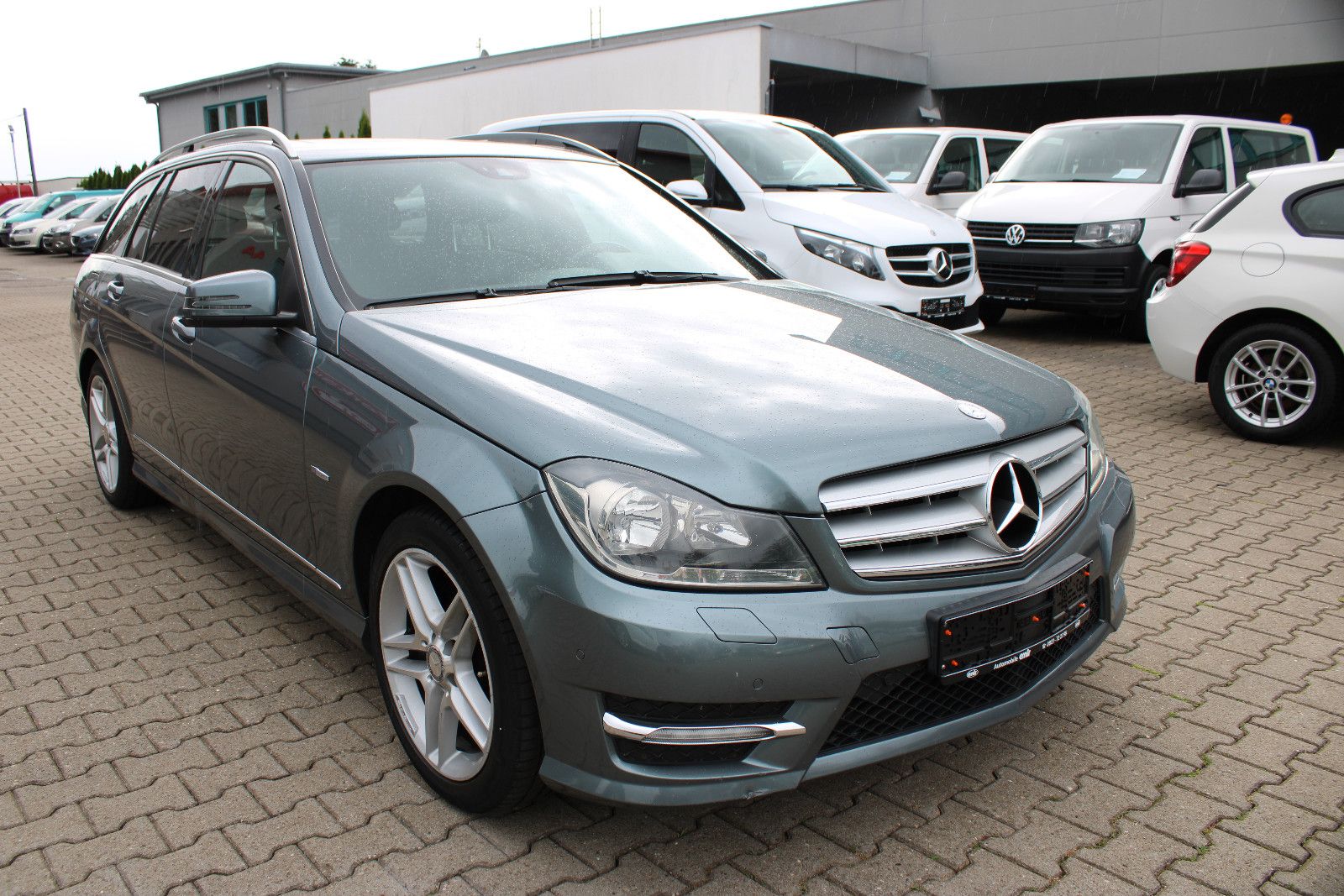 Fahrzeugabbildung Mercedes-Benz C 350 T AMG AVANTGARDE Autom. Kamera,AHK,Leder