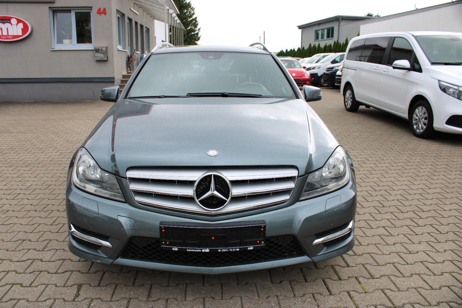 Fahrzeugabbildung Mercedes-Benz C 350 T AMG AVANTGARDE Autom. Kamera,AHK,Leder