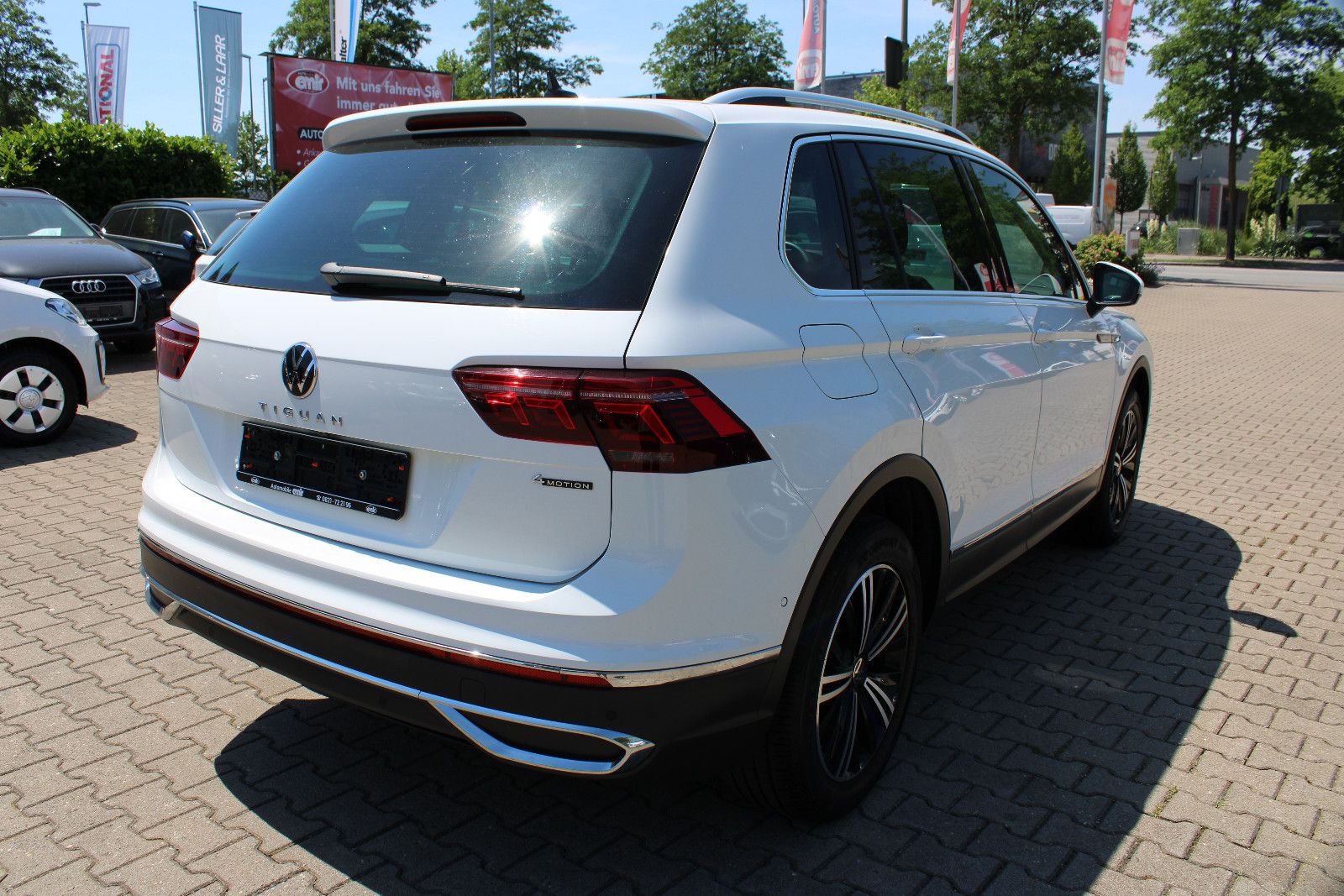 Fahrzeugabbildung Volkswagen Tiguan 2.0 TDI SCR DSG 4MOTION Kamera,IQ AHK