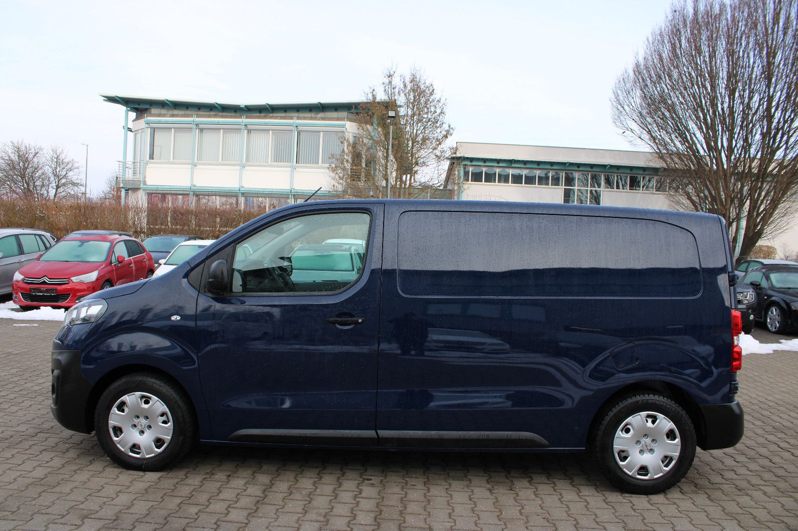 Fahrzeugabbildung Opel Vivaro Kasten 3.Sitzer Klima,PDC,AHK