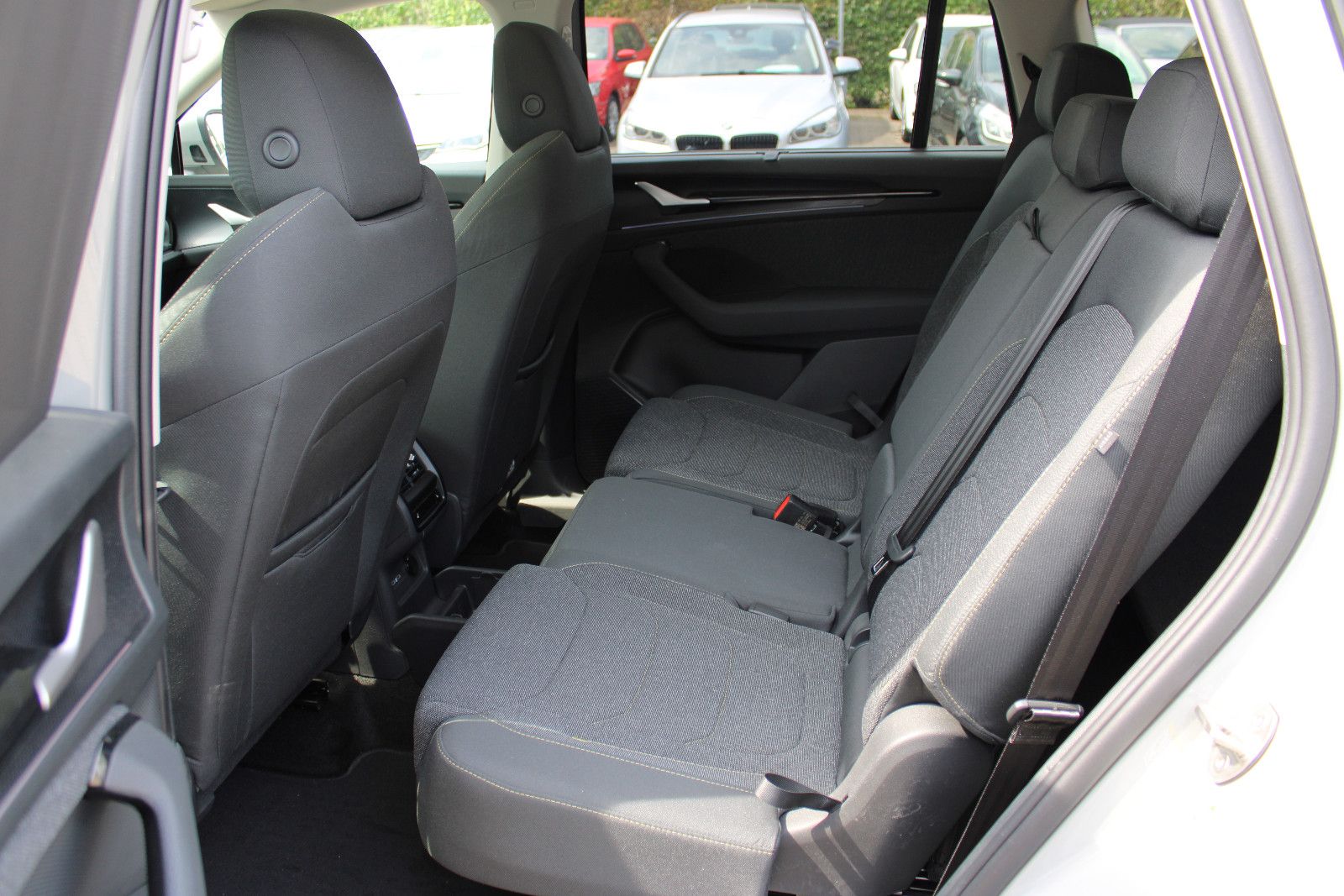 Fahrzeugabbildung SKODA Kodiaq 1.5 TSI mHEV 110 kW DSG Selection