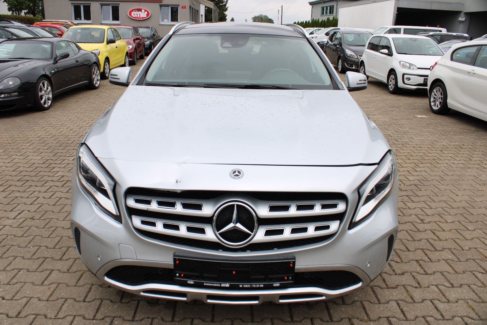 Fahrzeugabbildung Mercedes-Benz GLA 200 Leder,LED,SHZ,Navi,Kamera,Panorama